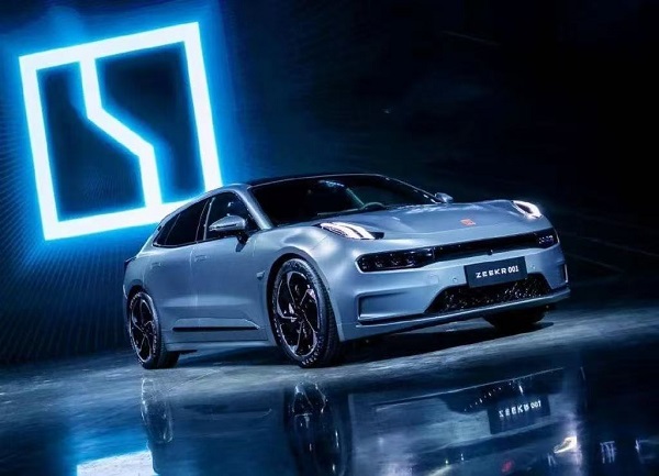 CES ပွဲဦးထွက်မှ သဲကန္တာရအောင်ပွဲအထိ Zeekr အရှေ့အလယ်ပိုင်းကို မုန်တိုင်းတိုက်သည်။